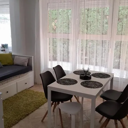 Holiday home Iza Vendeghaz *